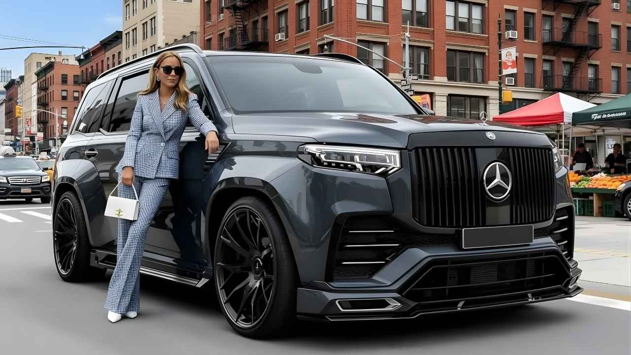 2026 Chrysler 300 SRT SUV First Look: High-Performance V8 Strength Meets Premium Interior Comfort